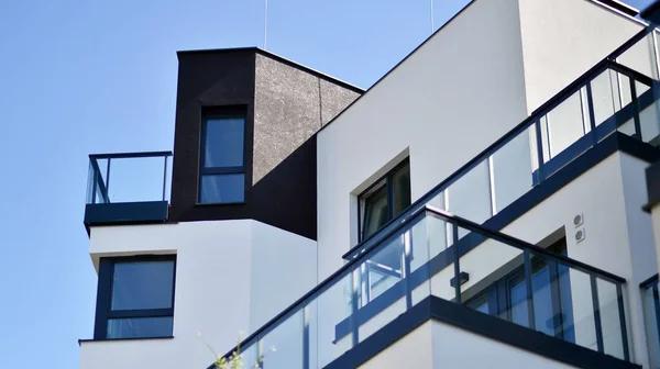 Noise Reduction Benefits of Secondary Glazing London Installation