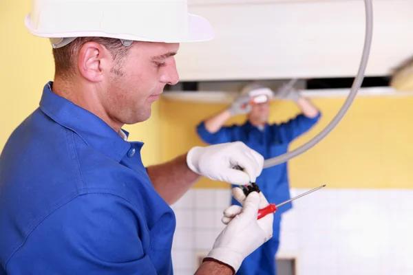 Electricians Management Service That Improves Service Response Time