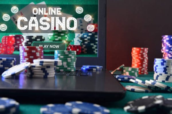 French Gaming Enthusiasts Turning to Digital Casinos