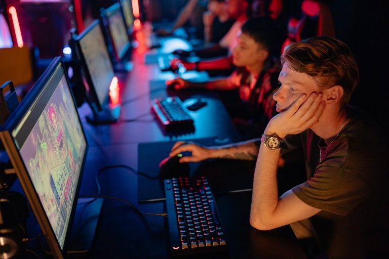How Online Players Are Using ProofCore Effectively