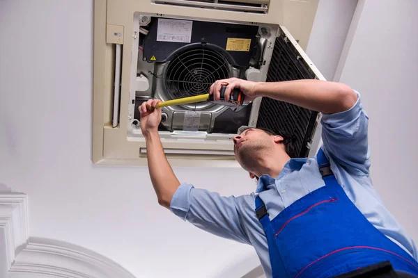 Smart Tips for Hiring Heating and Cooling Specialists
