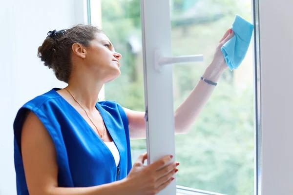 Skilled Window Cleaner Near Me for Professional Glass Care