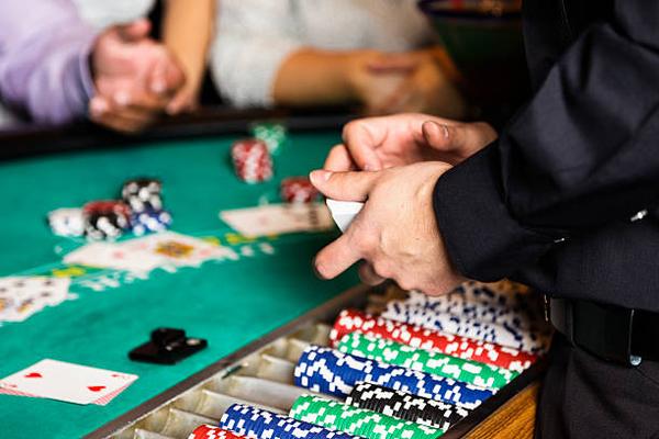 Finding Interactive Gaming Rooms through a Singapore online casino Platform for Gamers
