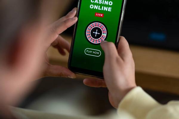 Comparing Mobile Access Across casino non aams Platforms